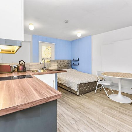 Cosy Studio Flat On A Budget Lejlighed London Eksteriør billede